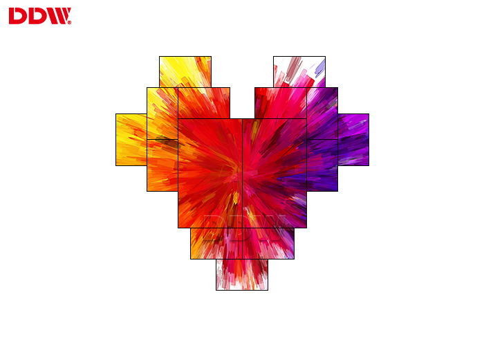 Heart Shape Mosaic Video Wall / Interactive Touch Super Narrow Bezel Video Wall